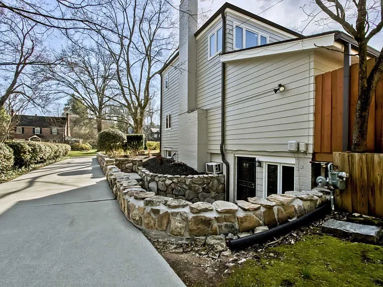 Driveway and exterior before renovation